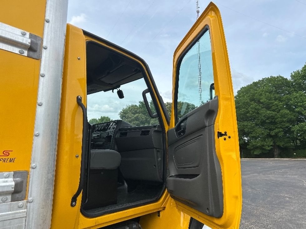 Medium Duty Box Truck-Light and Medium Duty Trucks-International-2022-MV607-Jackson-TN-259,840\n\t\tmiles-$ 48,500 - Image 20
