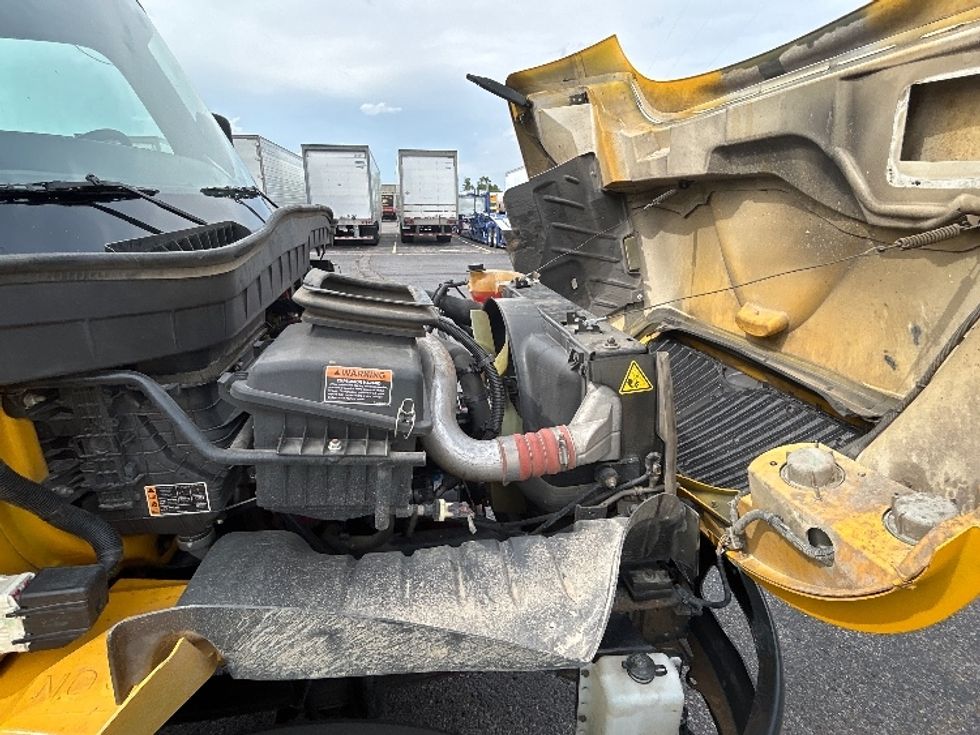 Medium Duty Box Truck-Light and Medium Duty Trucks-International-2022-MV607-Jackson-TN-259,840\n\t\tmiles-$ 48,500 - Image 24