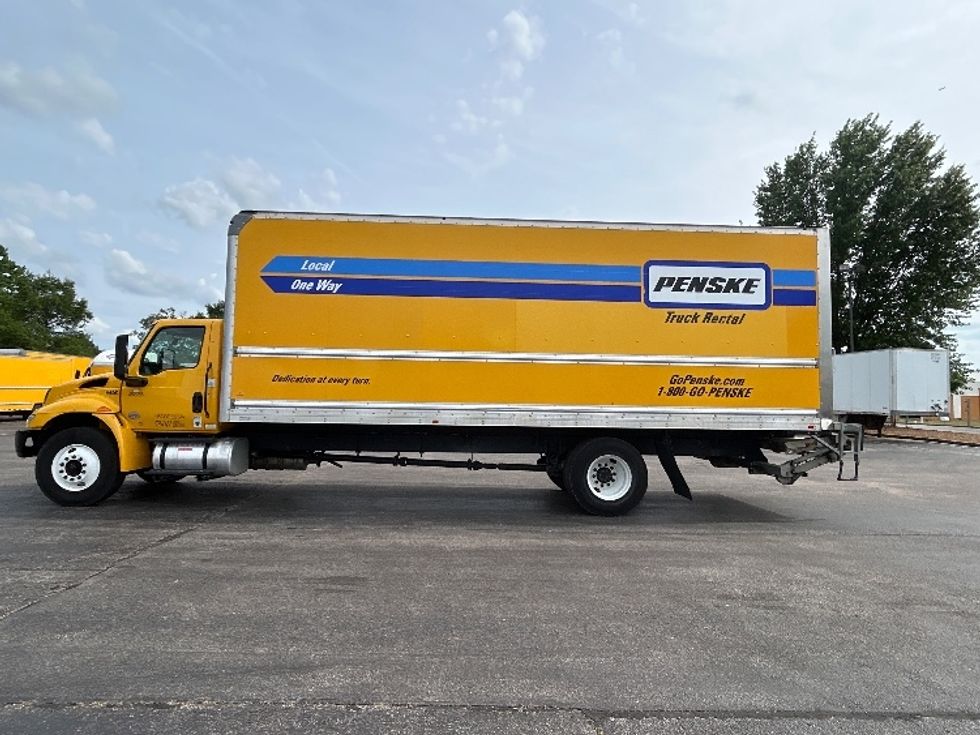 Medium Duty Box Truck-Light and Medium Duty Trucks-International-2022-MV607-Jackson-TN-259,840\n\t\tmiles-$ 48,500 - Image 4