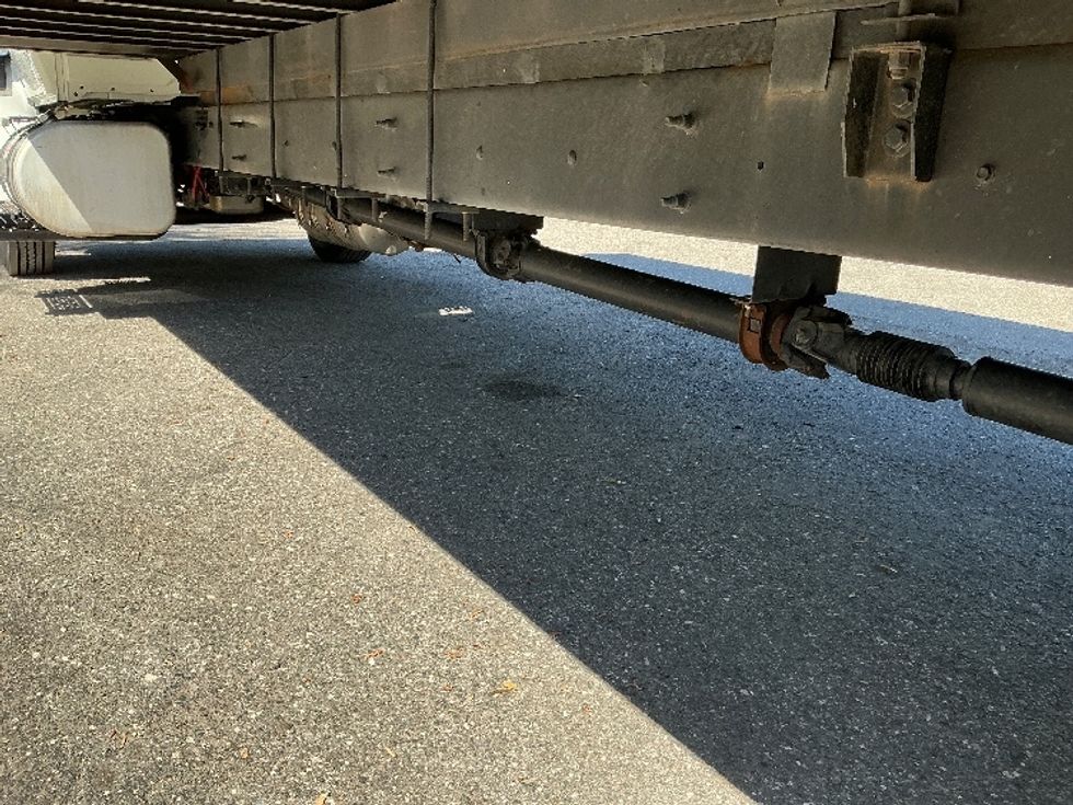 Medium Duty Box Truck-Light and Medium Duty Trucks-International-2022-MV607-Jacksonville-FL-126,510\n\t\tmiles-$ 70,500 - Image 5