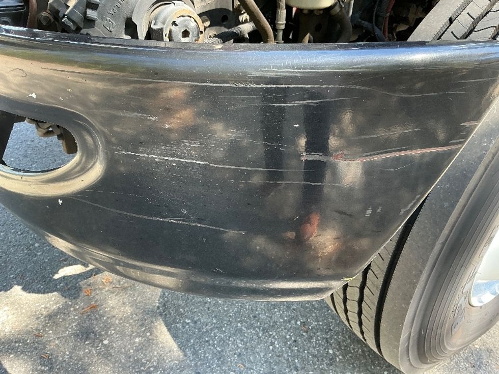 Medium Duty Box Truck-Light and Medium Duty Trucks-International-2022-MV607-Jacksonville-FL-126,510\n\t\tmiles-$ 70,500 - Image 27