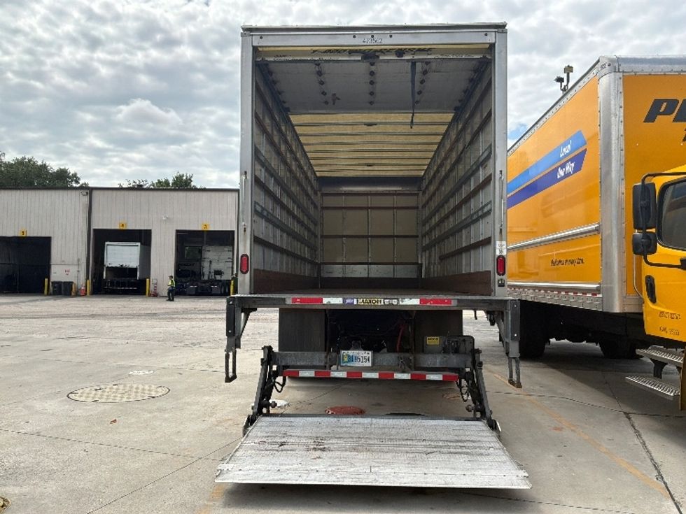 Medium Duty Box Truck-Light and Medium Duty Trucks-International-2022-MV607-Jacksonville-FL-159,863\n\t\tmiles-$ 65,250 - Image 9