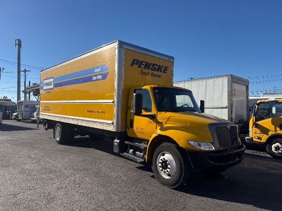 Medium Duty Box Truck-Light and Medium Duty Trucks-International-2022-MV607-Jamaica-NY-233,066\n\t\tmiles-$ 43,500 - Image 1