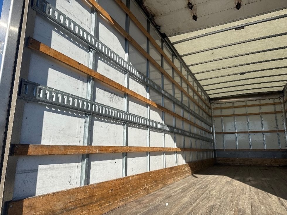 Medium Duty Box Truck-Light and Medium Duty Trucks-International-2022-MV607-Jamaica-NY-233,066\n\t\tmiles-$ 43,500 - Image 11