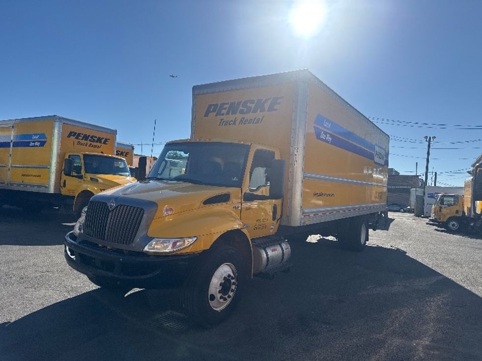 Medium Duty Box Truck-Light and Medium Duty Trucks-International-2022-MV607-Jamaica-NY-233,066\n\t\tmiles-$ 43,500 - Image 3