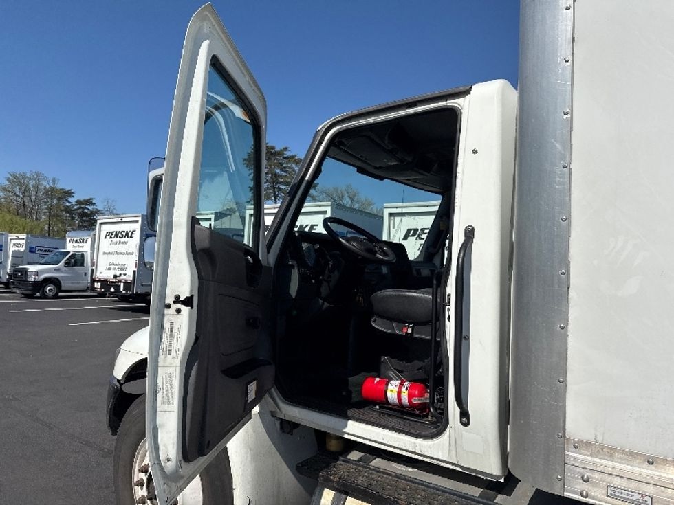 Medium Duty Box Truck-Light and Medium Duty Trucks-International-2022-MV607-Jessup-MD-123,491\n\t\tmiles-$ 69,000 - Image 12