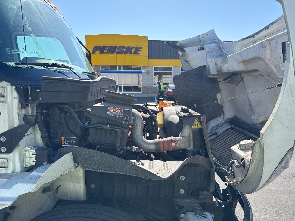 Medium Duty Box Truck-Light and Medium Duty Trucks-International-2022-MV607-Jessup-MD-123,491\n\t\tmiles-$ 69,000 - Image 18