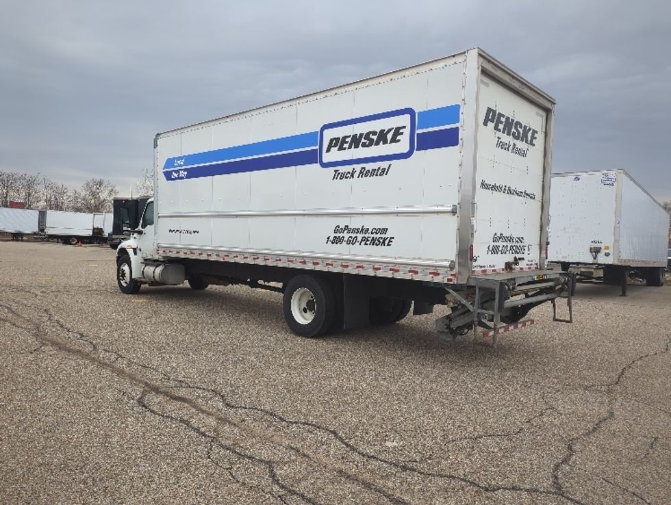 Medium Duty Box Truck-Light and Medium Duty Trucks-International-2022-MV607-Kalamazoo-MI-87,824\n\t\tmiles-$ 75,500 - Image 6