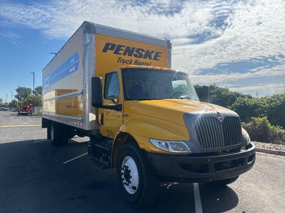 Medium Duty Box Truck-Light and Medium Duty Trucks-International-2022-MV607-Kansas City-MO-219,991\n\t\tmiles-$ 41,000 - Image 1