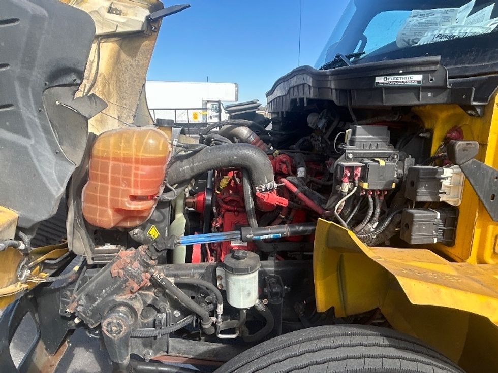 Medium Duty Box Truck-Light and Medium Duty Trucks-International-2022-MV607-Kansas City-MO-219,991\n\t\tmiles-$ 41,000 - Image 24