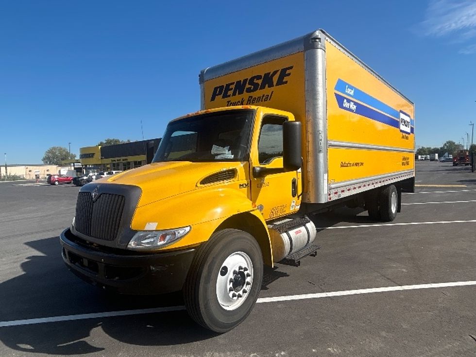 Medium Duty Box Truck-Light and Medium Duty Trucks-International-2022-MV607-Kansas City-MO-219,991\n\t\tmiles-$ 41,000 - Image 3