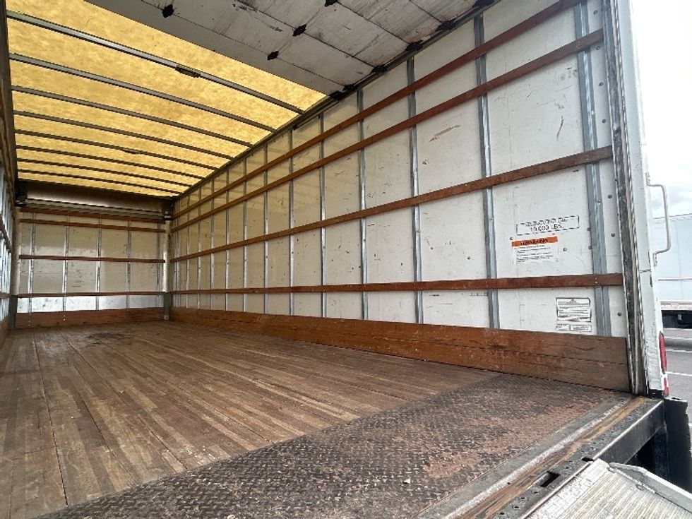 Medium Duty Box Truck-Light and Medium Duty Trucks-International-2022-MV607-Kansas City-MO-232,653\n\t\tmiles-$ 44,250 - Image 12