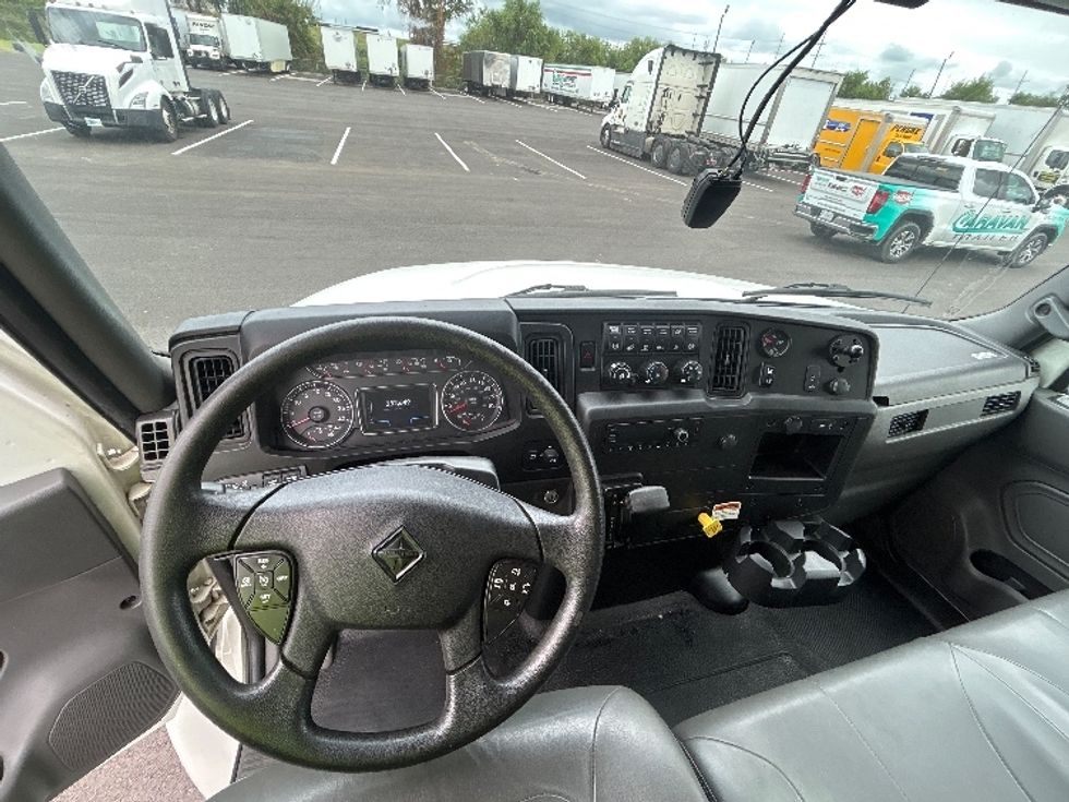 Medium Duty Box Truck-Light and Medium Duty Trucks-International-2022-MV607-Kansas City-MO-232,653\n\t\tmiles-$ 44,250 - Image 18