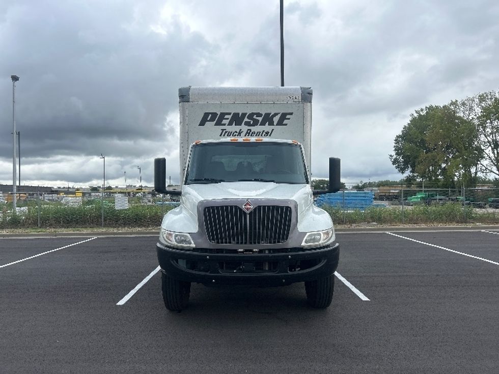 Medium Duty Box Truck-Light and Medium Duty Trucks-International-2022-MV607-Kansas City-MO-232,653\n\t\tmiles-$ 44,250 - Image 2