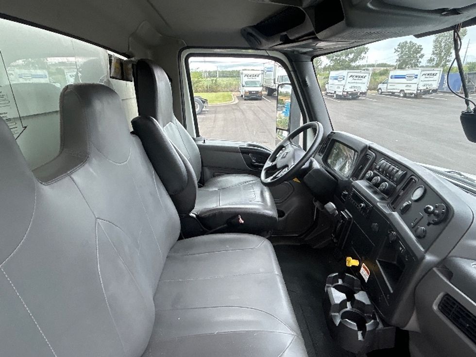 Medium Duty Box Truck-Light and Medium Duty Trucks-International-2022-MV607-Kansas City-MO-232,653\n\t\tmiles-$ 44,250 - Image 22