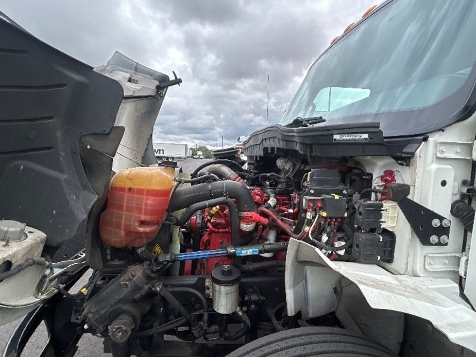 Medium Duty Box Truck-Light and Medium Duty Trucks-International-2022-MV607-Kansas City-MO-232,653\n\t\tmiles-$ 44,250 - Image 24