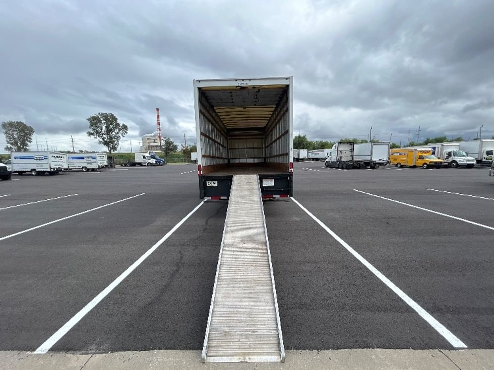 Medium Duty Box Truck-Light and Medium Duty Trucks-International-2022-MV607-Kansas City-MO-232,653\n\t\tmiles-$ 44,250 - Image 9