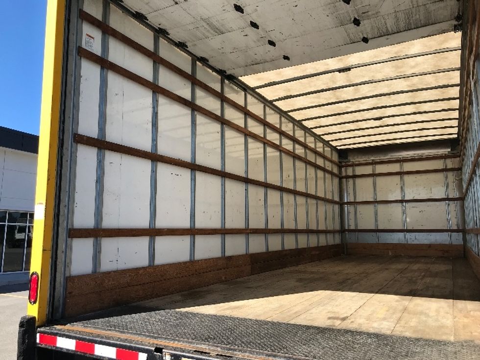 Medium Duty Box Truck-Light and Medium Duty Trucks-International-2022-MV607-Kansas City-MO-238,156\n\t\tmiles-$ 37,750 - Image 10