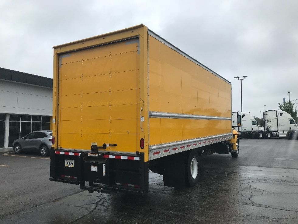 Medium Duty Box Truck-Light and Medium Duty Trucks-International-2022-MV607-Kansas City-MO-238,156\n\t\tmiles-$ 37,750 - Image 12