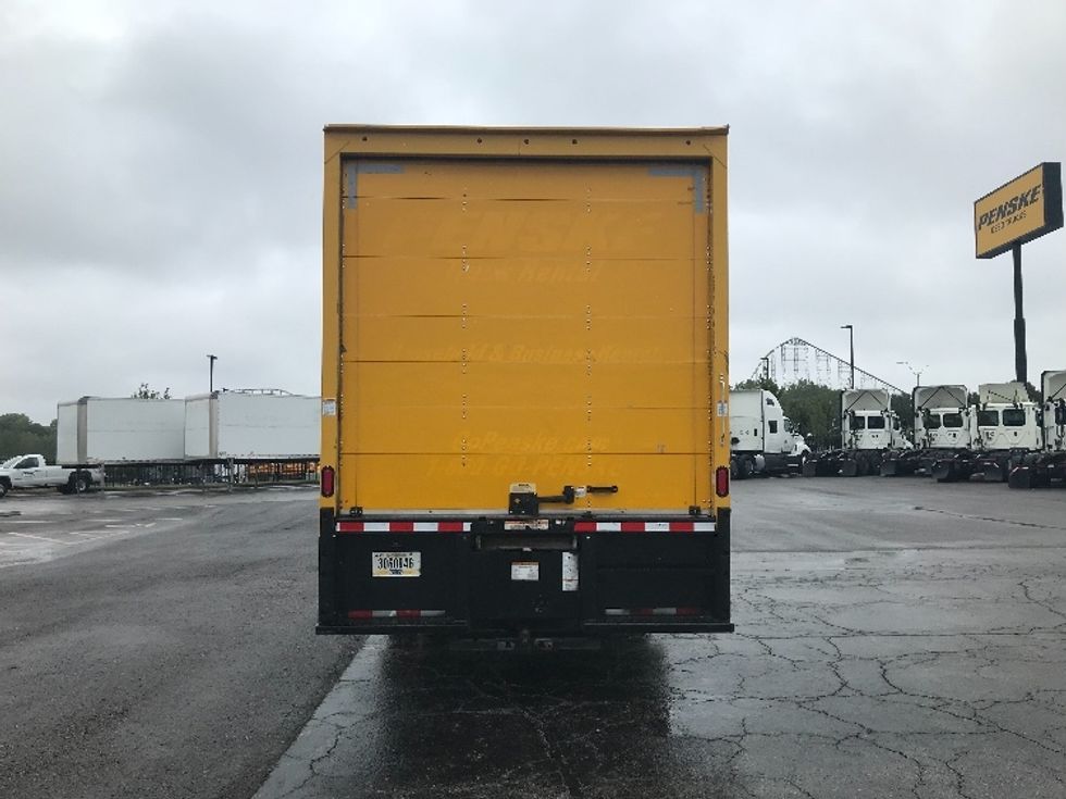 Medium Duty Box Truck-Light and Medium Duty Trucks-International-2022-MV607-Kansas City-MO-238,156\n\t\tmiles-$ 37,750 - Image 7