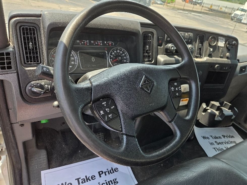 Medium Duty Box Truck-Light and Medium Duty Trucks-International-2022-MV607-Kansas City-MO-92,951\n\t\tmiles-$ 77,500 - Image 18