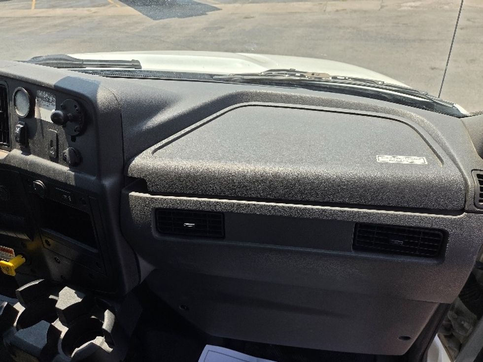 Medium Duty Box Truck-Light and Medium Duty Trucks-International-2022-MV607-Kansas City-MO-92,951\n\t\tmiles-$ 77,500 - Image 21
