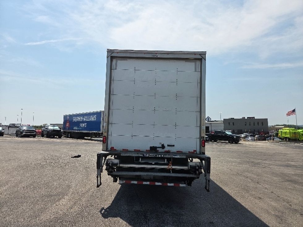 Medium Duty Box Truck-Light and Medium Duty Trucks-International-2022-MV607-Kansas City-MO-92,951\n\t\tmiles-$ 77,500 - Image 7