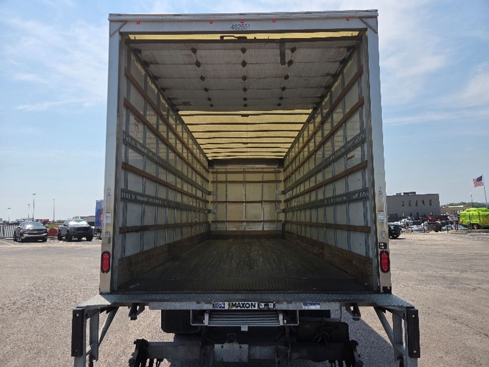 Medium Duty Box Truck-Light and Medium Duty Trucks-International-2022-MV607-Kansas City-MO-92,951\n\t\tmiles-$ 77,500 - Image 8