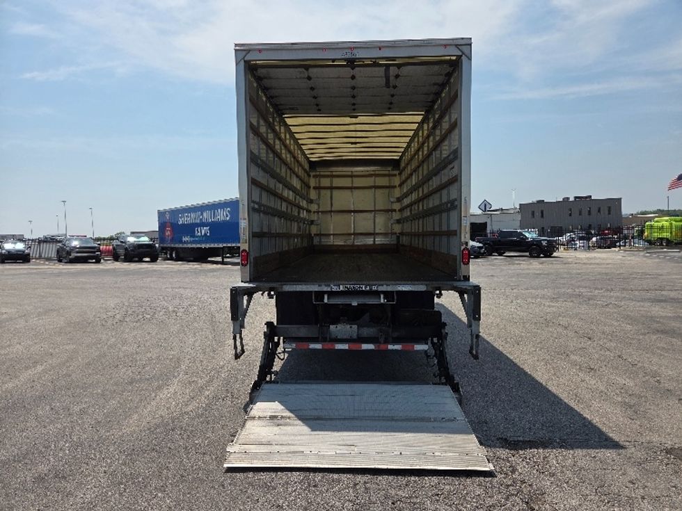 Medium Duty Box Truck-Light and Medium Duty Trucks-International-2022-MV607-Kansas City-MO-92,951\n\t\tmiles-$ 77,500 - Image 9