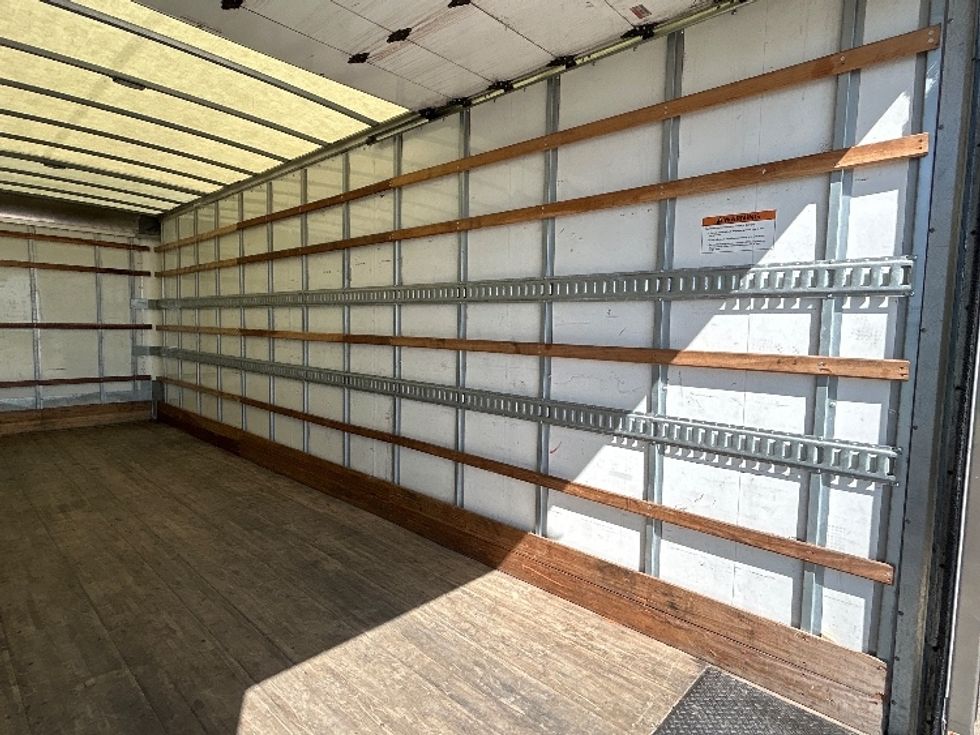 Medium Duty Box Truck-Light and Medium Duty Trucks-International-2022-MV607-Katy-TX-125,788\n\t\tmiles-$ 69,250 - Image 12