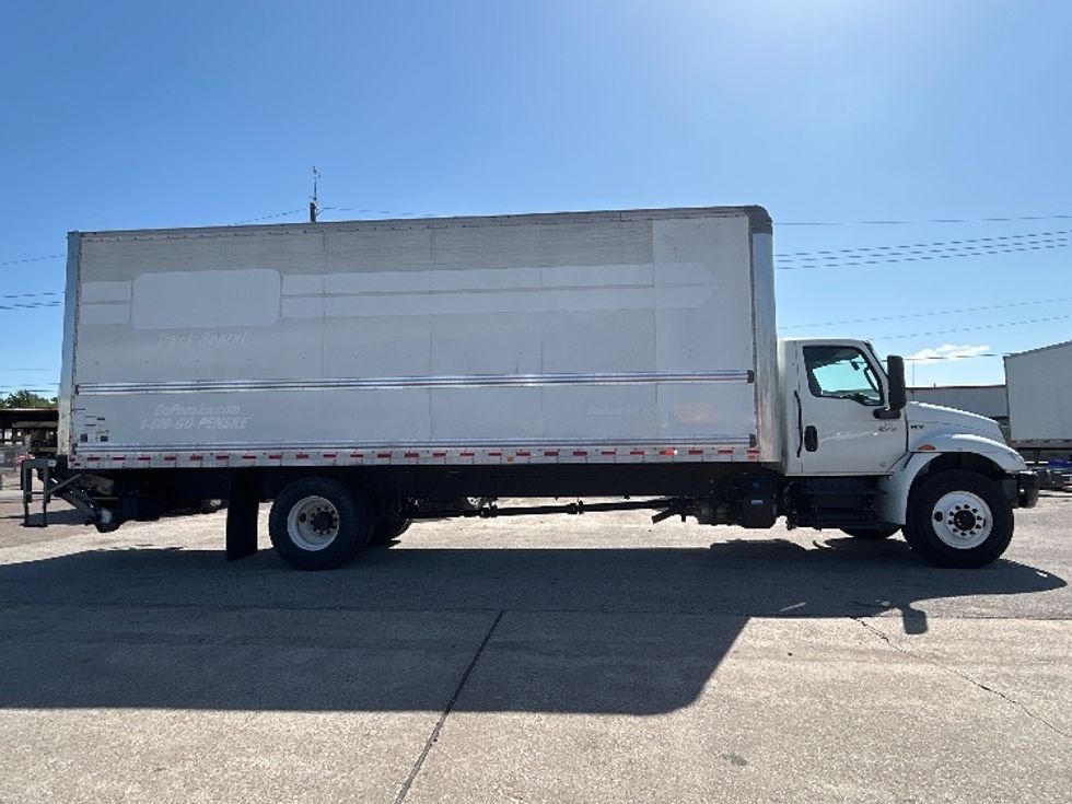 Medium Duty Box Truck-Light and Medium Duty Trucks-International-2022-MV607-Katy-TX-125,788\n\t\tmiles-$ 69,250 - Image 15