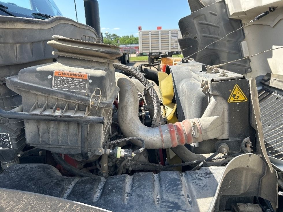 Medium Duty Box Truck-Light and Medium Duty Trucks-International-2022-MV607-Katy-TX-125,788\n\t\tmiles-$ 69,250 - Image 23