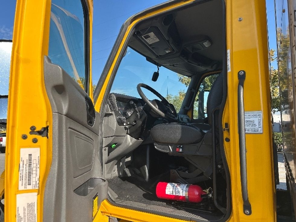 Medium Duty Box Truck-Light and Medium Duty Trucks-International-2022-MV607-Katy-TX-224,709\n\t\tmiles-$ 48,250 - Image 16