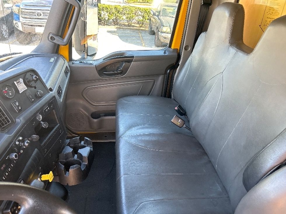 Medium Duty Box Truck-Light and Medium Duty Trucks-International-2022-MV607-Katy-TX-224,709\n\t\tmiles-$ 48,250 - Image 19