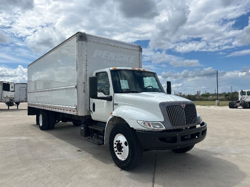 Medium Duty Box Truck-Light and Medium Duty Trucks-International-2022-MV607-Katy-TX-251,791\n\t\tmiles-$ 41,250 - Image 1