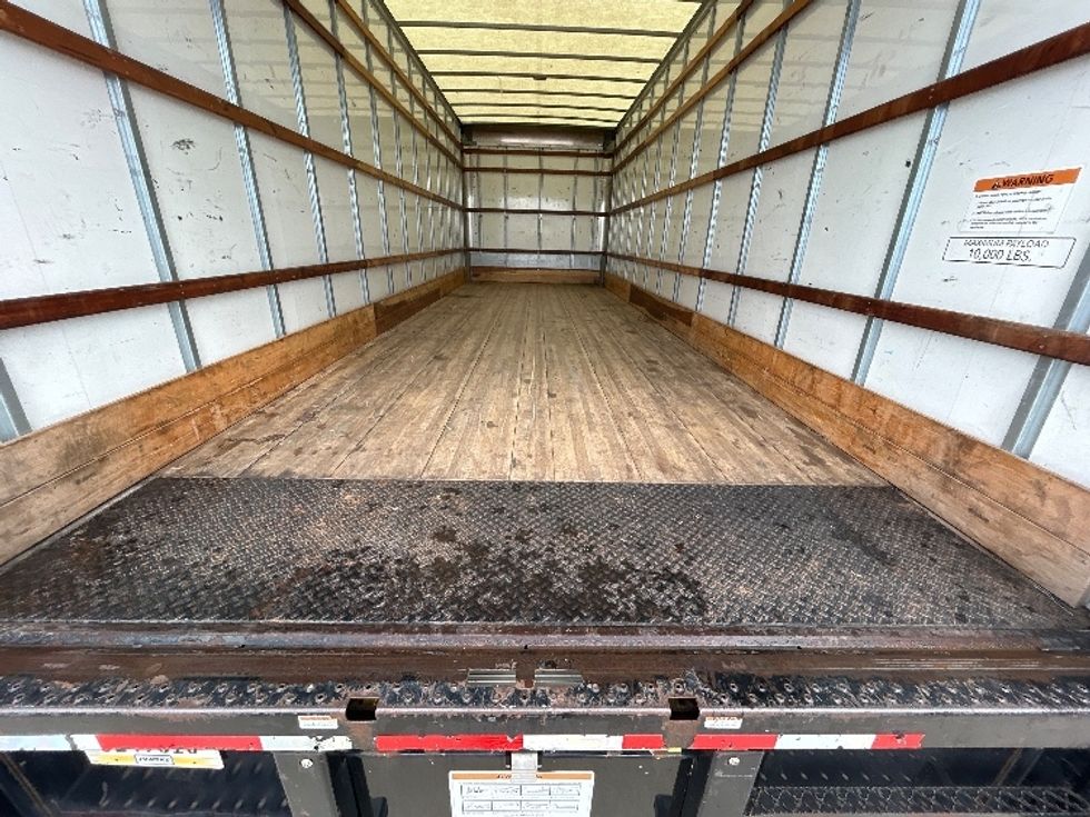 Medium Duty Box Truck-Light and Medium Duty Trucks-International-2022-MV607-Katy-TX-251,791\n\t\tmiles-$ 41,250 - Image 10