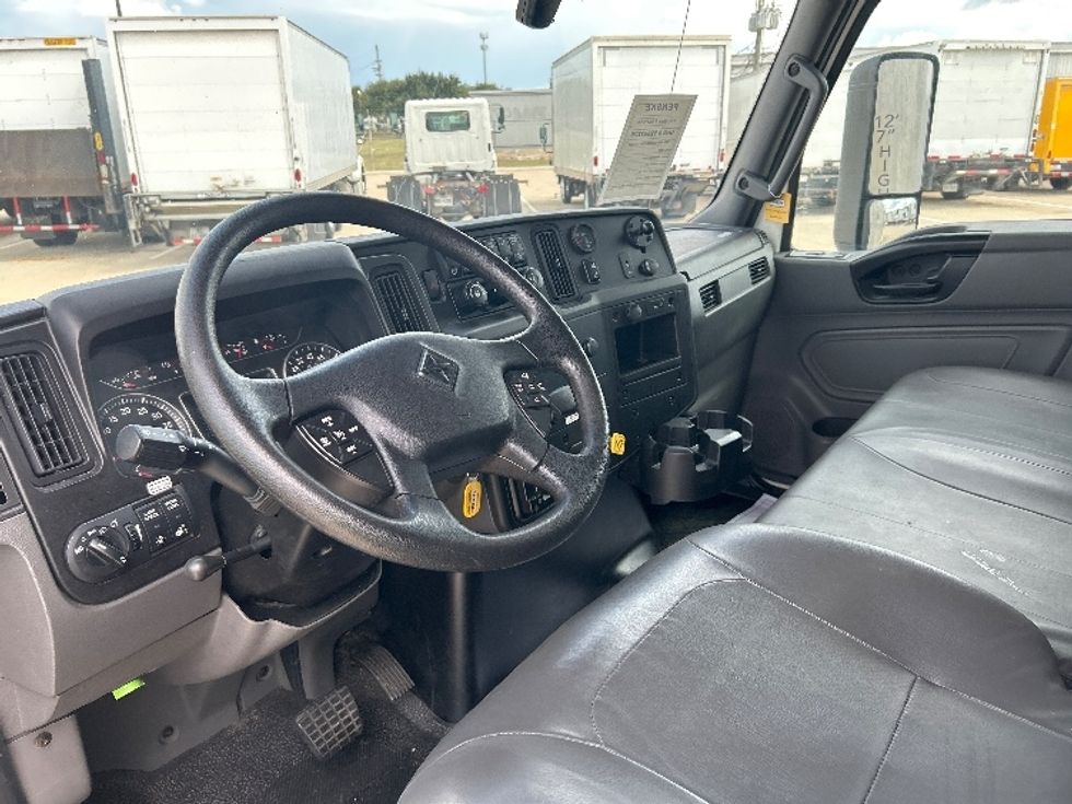 Medium Duty Box Truck-Light and Medium Duty Trucks-International-2022-MV607-Katy-TX-251,791\n\t\tmiles-$ 41,250 - Image 17
