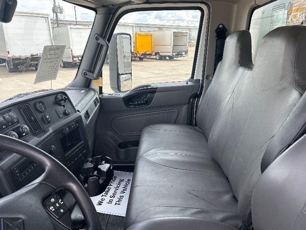 Medium Duty Box Truck-Light and Medium Duty Trucks-International-2022-MV607-Katy-TX-251,791\n\t\tmiles-$ 41,250 - Image 19