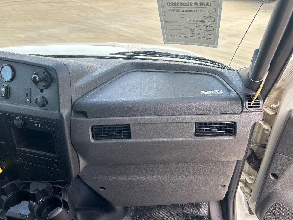 Medium Duty Box Truck-Light and Medium Duty Trucks-International-2022-MV607-Katy-TX-251,791\n\t\tmiles-$ 41,250 - Image 21