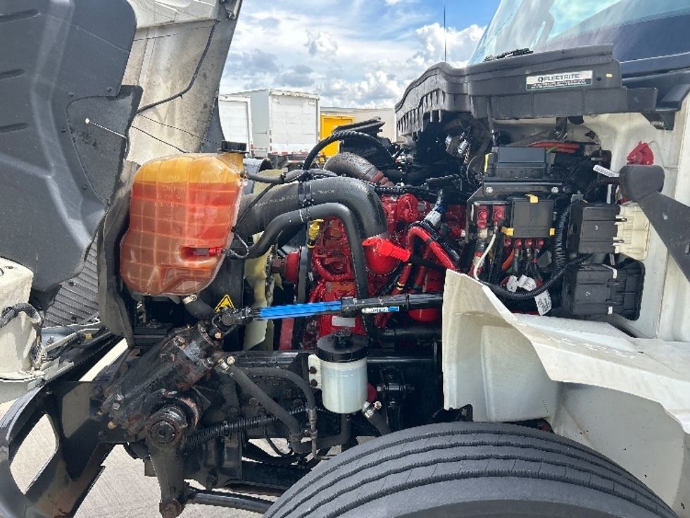 Medium Duty Box Truck-Light and Medium Duty Trucks-International-2022-MV607-Katy-TX-251,791\n\t\tmiles-$ 41,250 - Image 24