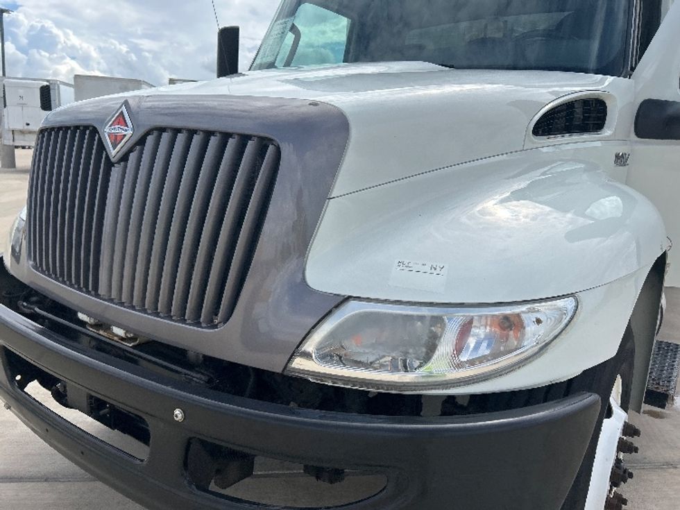 Medium Duty Box Truck-Light and Medium Duty Trucks-International-2022-MV607-Katy-TX-251,791\n\t\tmiles-$ 41,250 - Image 26