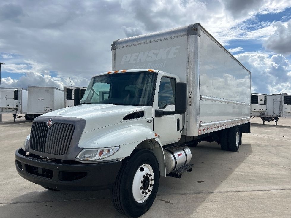 Medium Duty Box Truck-Light and Medium Duty Trucks-International-2022-MV607-Katy-TX-251,791\n\t\tmiles-$ 41,250 - Image 3