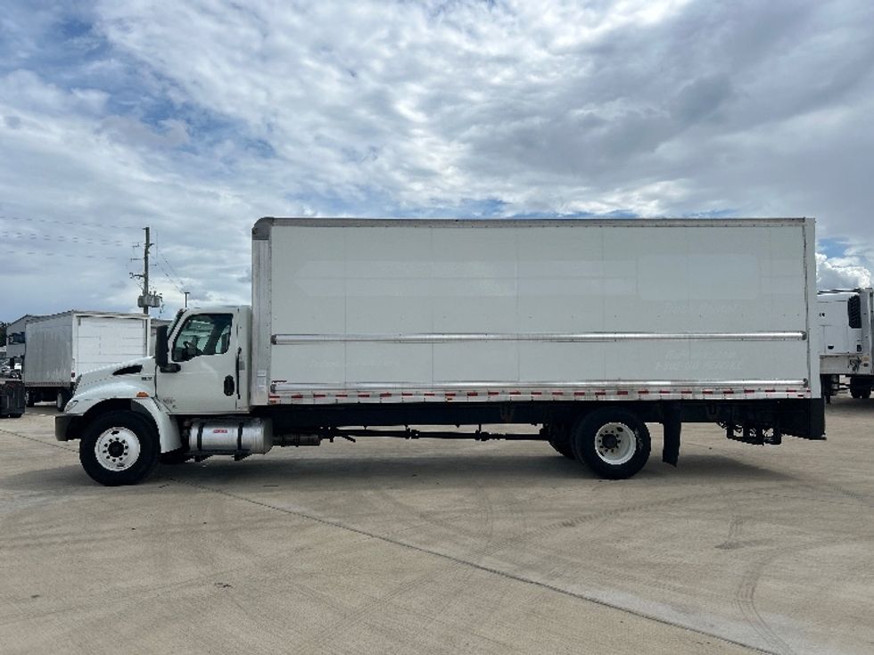 Medium Duty Box Truck-Light and Medium Duty Trucks-International-2022-MV607-Katy-TX-251,791\n\t\tmiles-$ 41,250 - Image 4