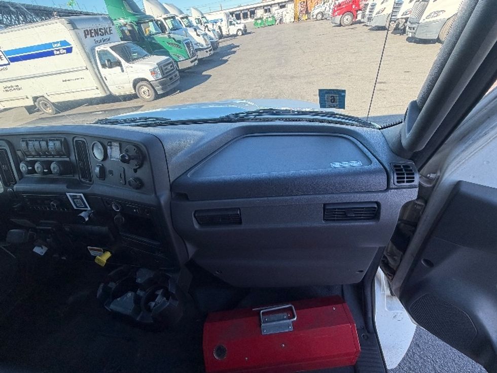 Medium Duty Box Truck-Light and Medium Duty Trucks-International-2022-MV607-Kearny-NJ-123,872\n\t\tmiles-$ 76,000 - Image 21