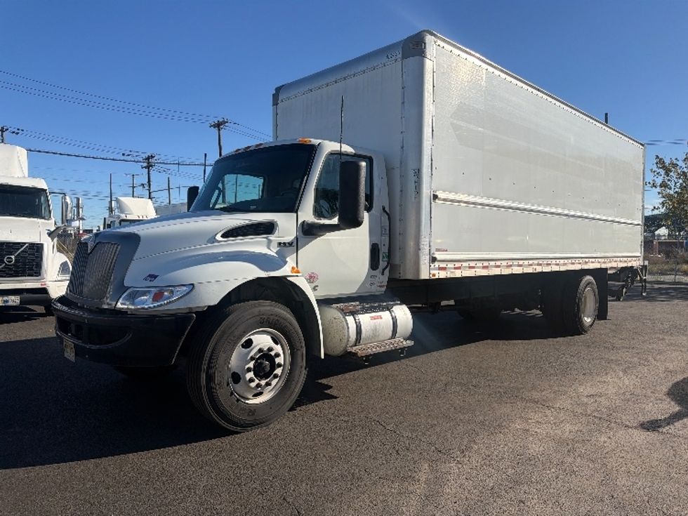 Medium Duty Box Truck-Light and Medium Duty Trucks-International-2022-MV607-Kearny-NJ-123,872\n\t\tmiles-$ 76,000 - Image 3