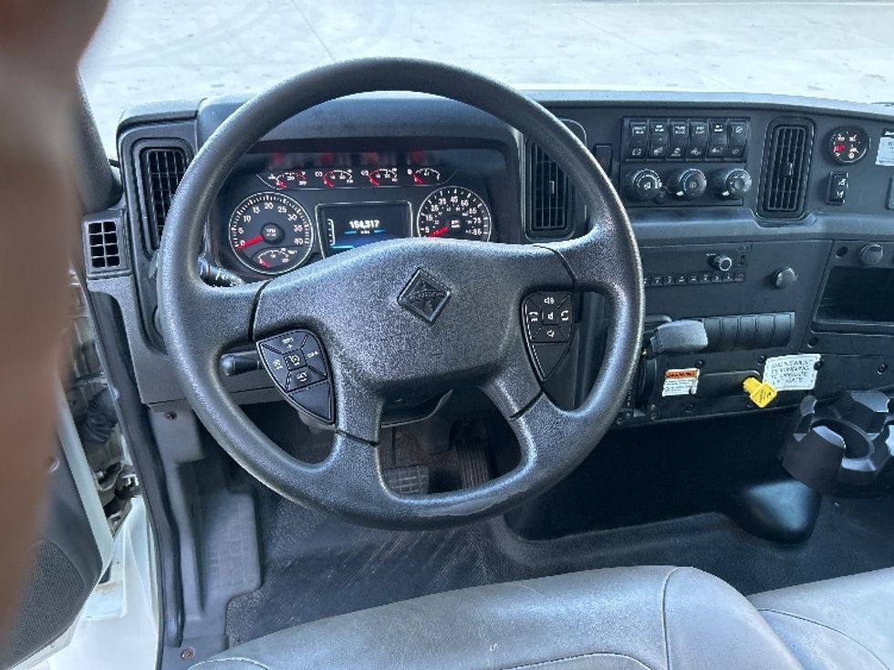 Medium Duty Box Truck-Light and Medium Duty Trucks-International-2022-MV607-Kennesaw-GA-154,517\n\t\tmiles-$ 69,000 - Image 18