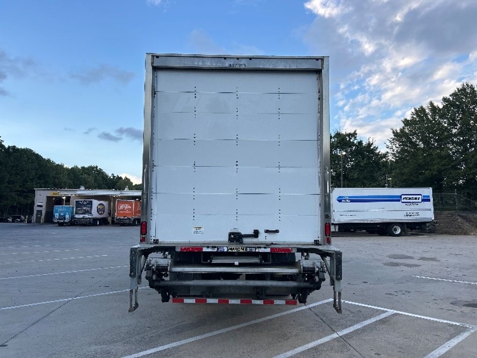 Medium Duty Box Truck-Light and Medium Duty Trucks-International-2022-MV607-Kennesaw-GA-154,517\n\t\tmiles-$ 69,000 - Image 7