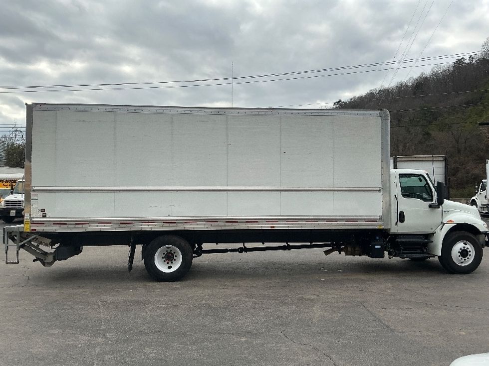 Medium Duty Box Truck-Light and Medium Duty Trucks-International-2022-MV607-Knoxville-TN-63,260\n\t\tmiles-$ 83,750 - Image 15