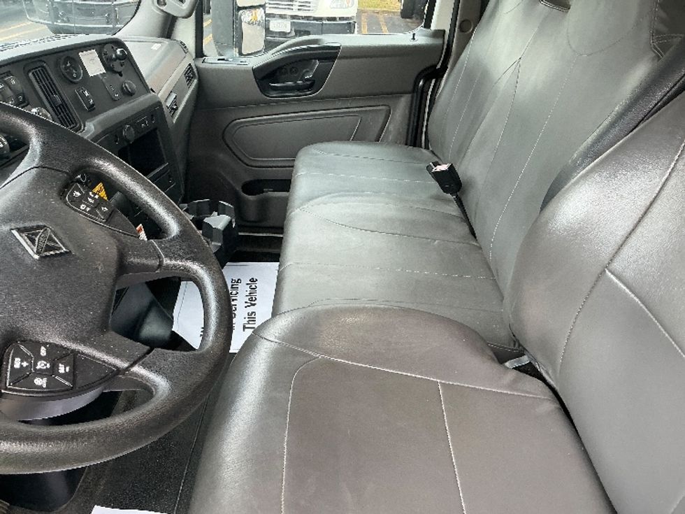 Medium Duty Box Truck-Light and Medium Duty Trucks-International-2022-MV607-Knoxville-TN-63,260\n\t\tmiles-$ 83,750 - Image 19
