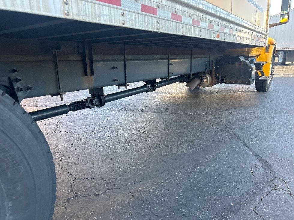 Medium Duty Box Truck-Light and Medium Duty Trucks-International-2022-MV607-La Mirada-CA-235,797\n\t\tmiles-$ 41,250 - Image 14